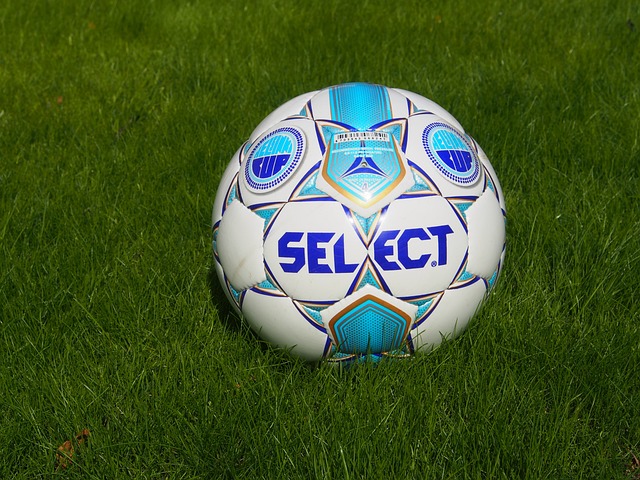 骂声中做出 骂声中做出